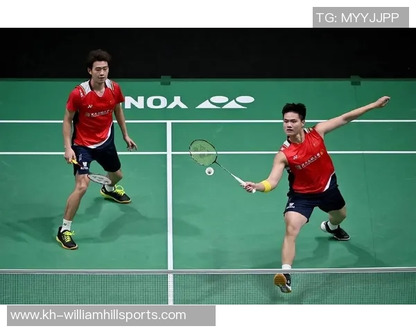 南京羽毛球队区域防守分析与战术得失探讨